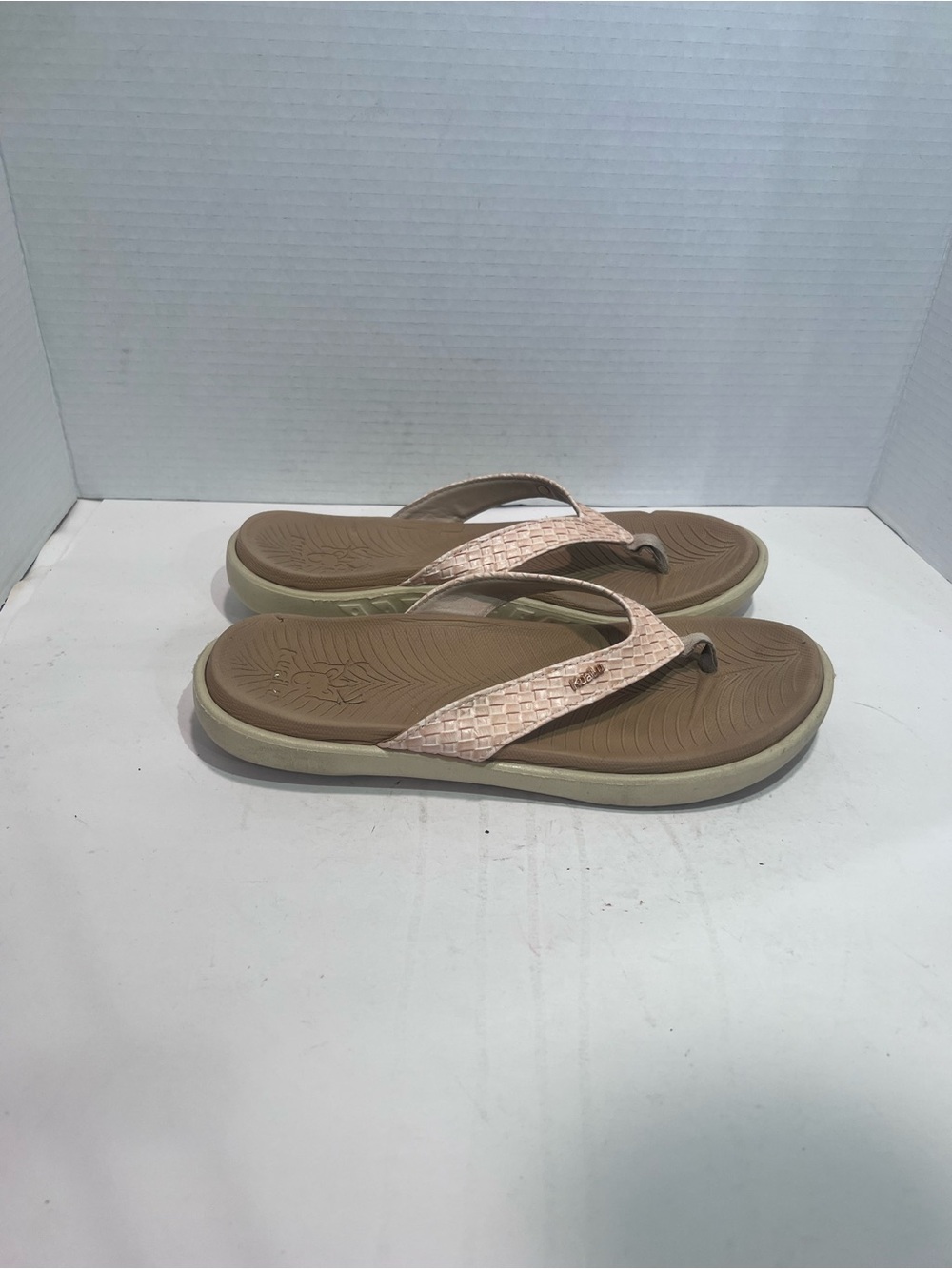 Braided Strap Pink Flip Flop Sandals for Women